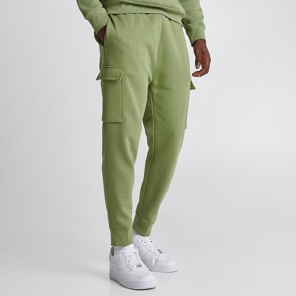 NIKE Other - NWT NIKE MEN'S CARGO FLEECE SPORTSWEAR JOGGER ALLIGATOR GREEN